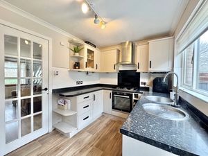 Photo 1- click for photo gallery